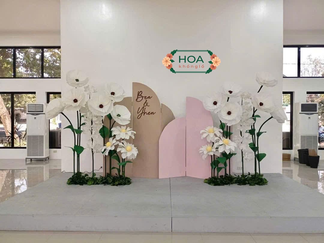 Sét Hoa Giấy Nhún Kèm Back Formex XH018 – Thiết Kế Sang Trọng Cho Mọi Sự Kiện