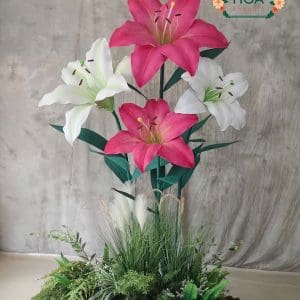 Hoa Ly Khổng Lồ bằng mút xốp XH0102 10 Hoa Ly Khổng Lồ là biểu tượng của thanh khiết, may mắn