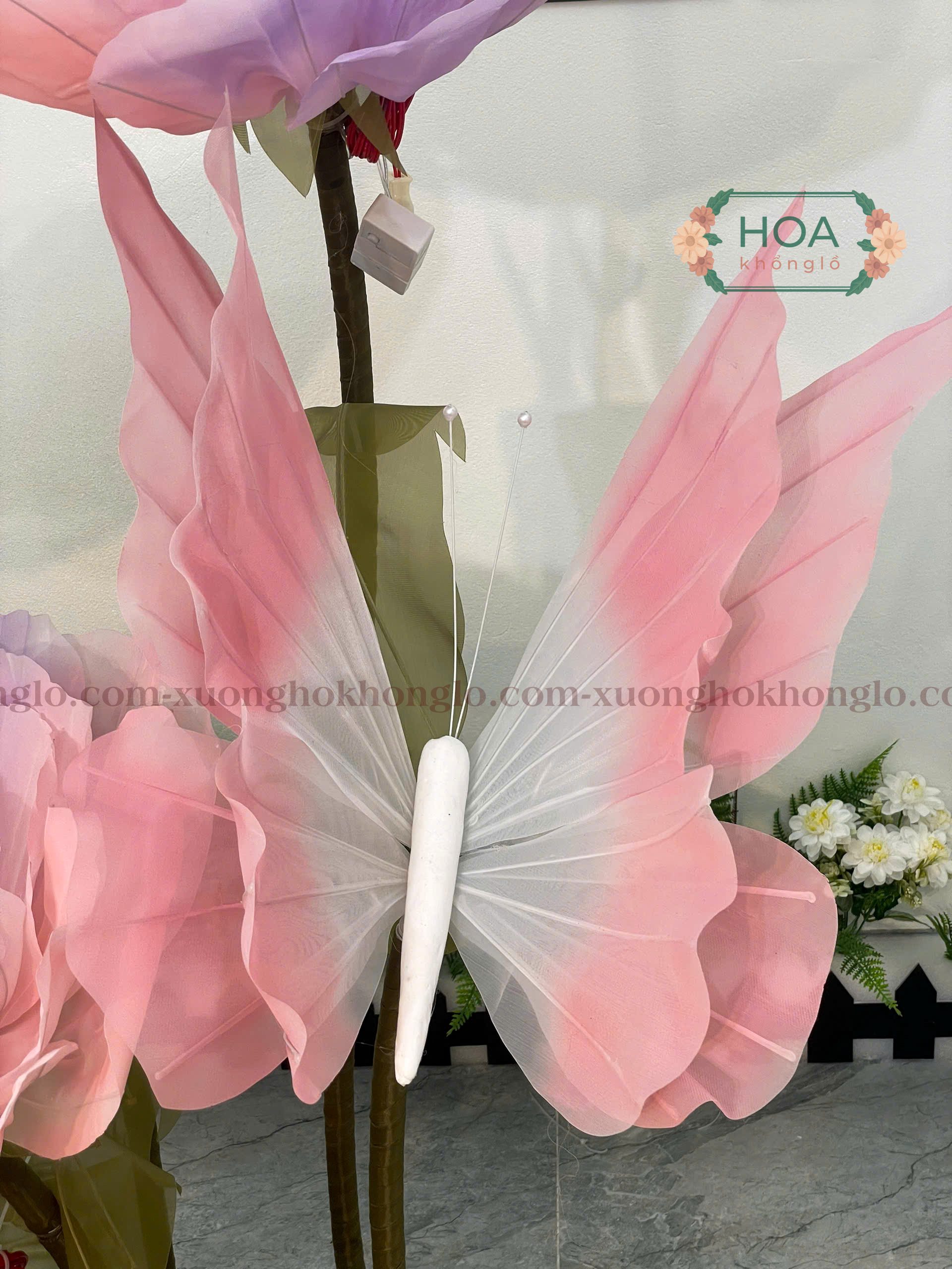 Cụm hoa bướm vải voan có đèn led HC105