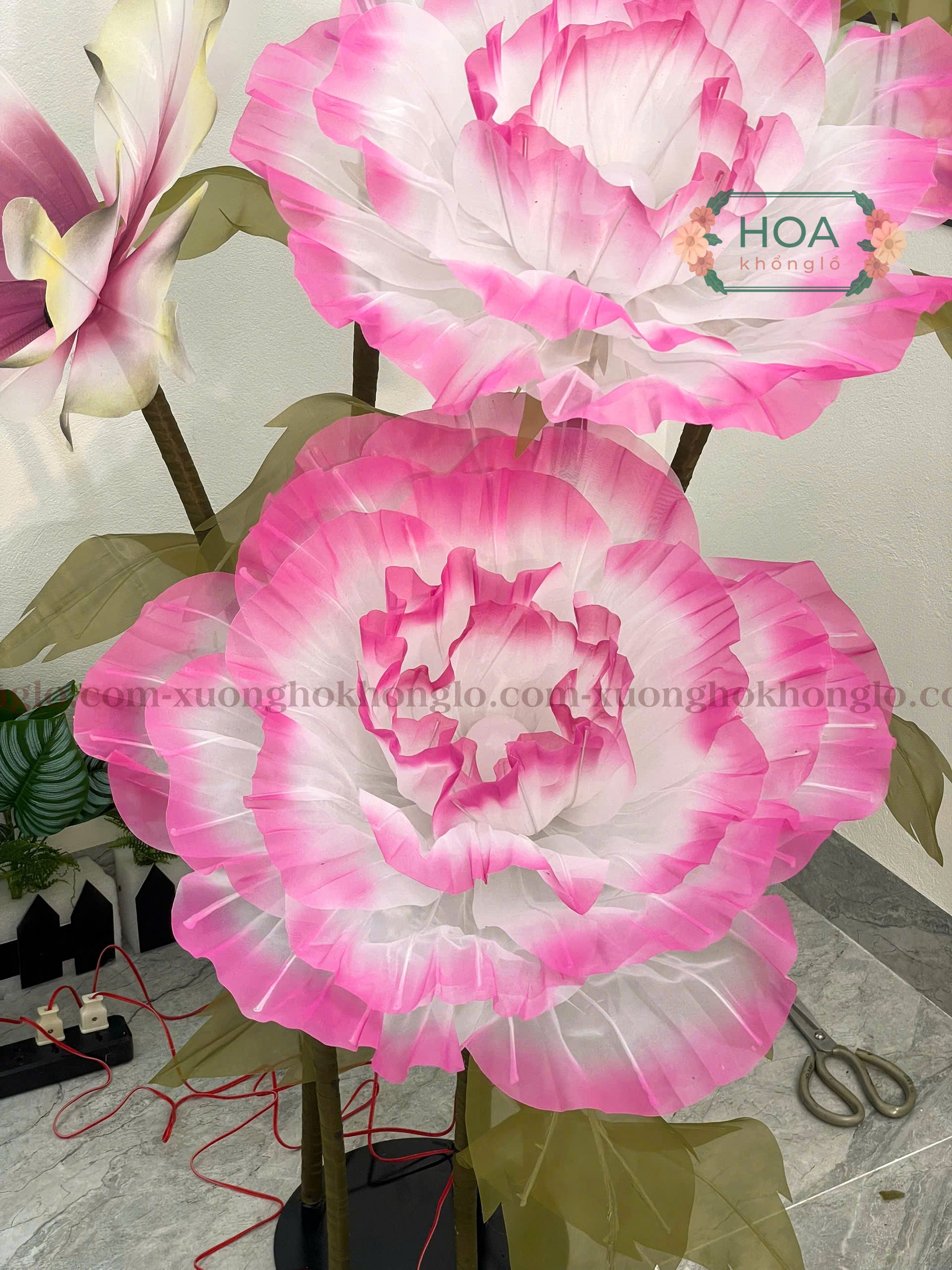 Hoa hồng bằng vải Voan có đèn điện HC108 7 Hoa hồng bằng vải Voan có đèn điện HC108 - Ảnh 3